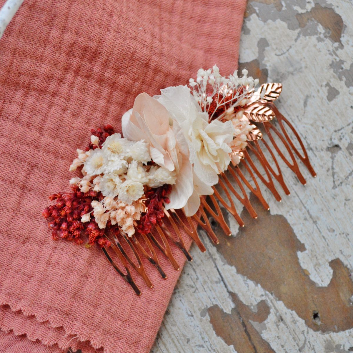 Broche à cheveux mariage hortensia nude et fleurs terracotta