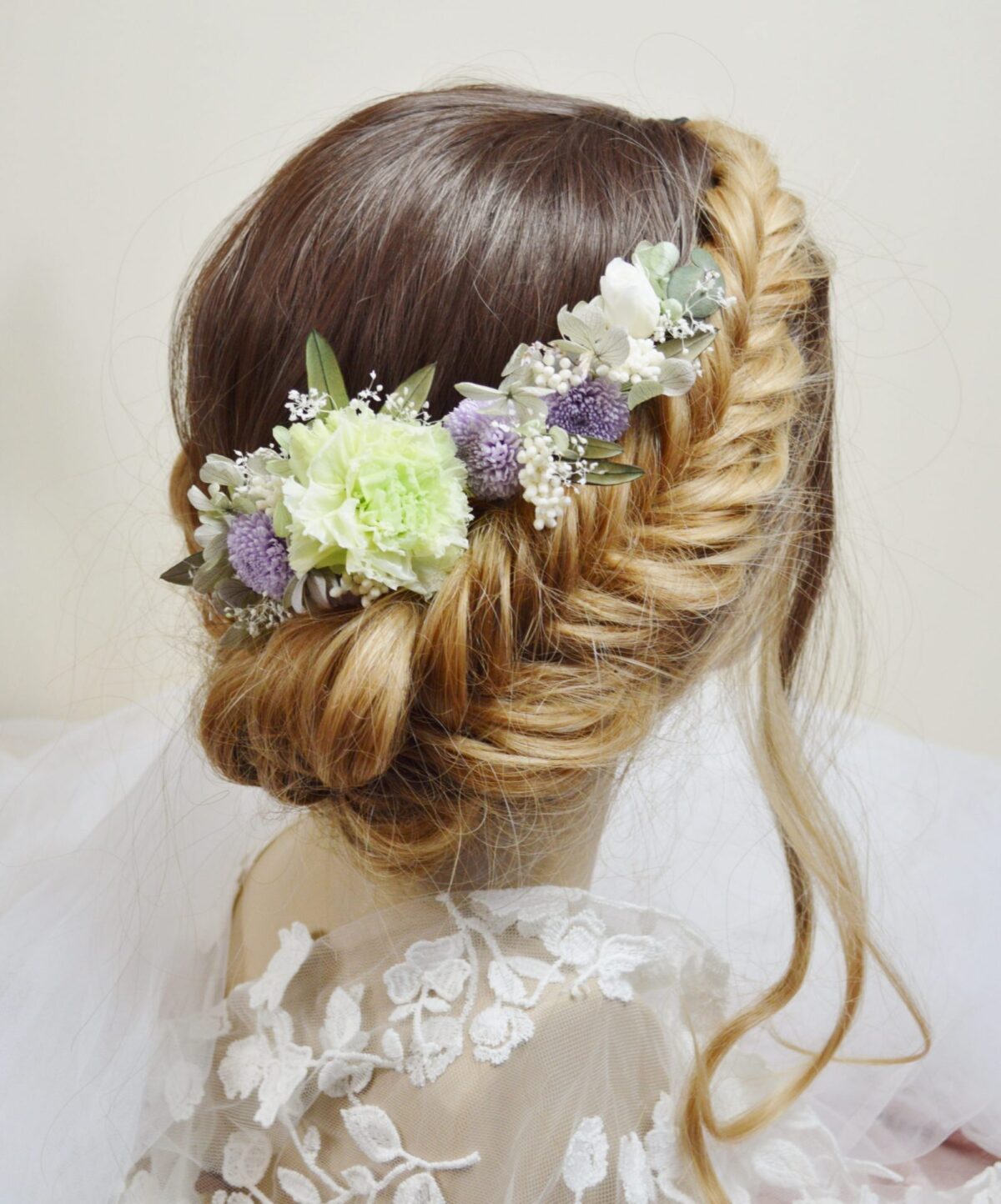 3 épingles à chignon fleurs fraiches éternelles lilas et blanches